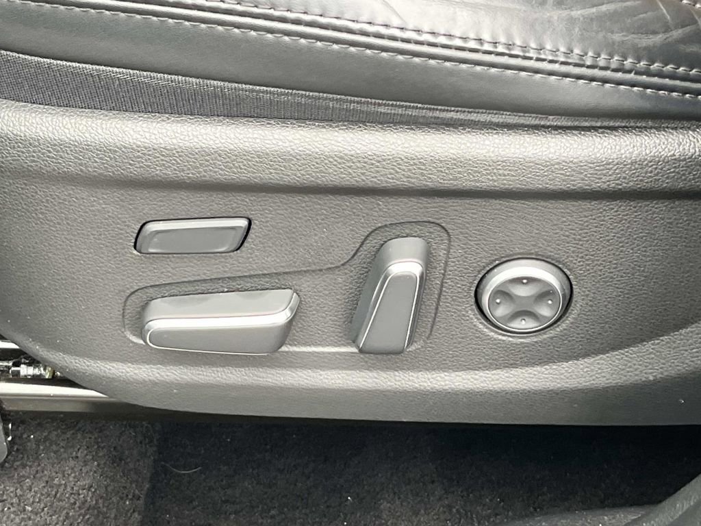 Used 2022 Hyundai Santa Fe Calligraphy image 26