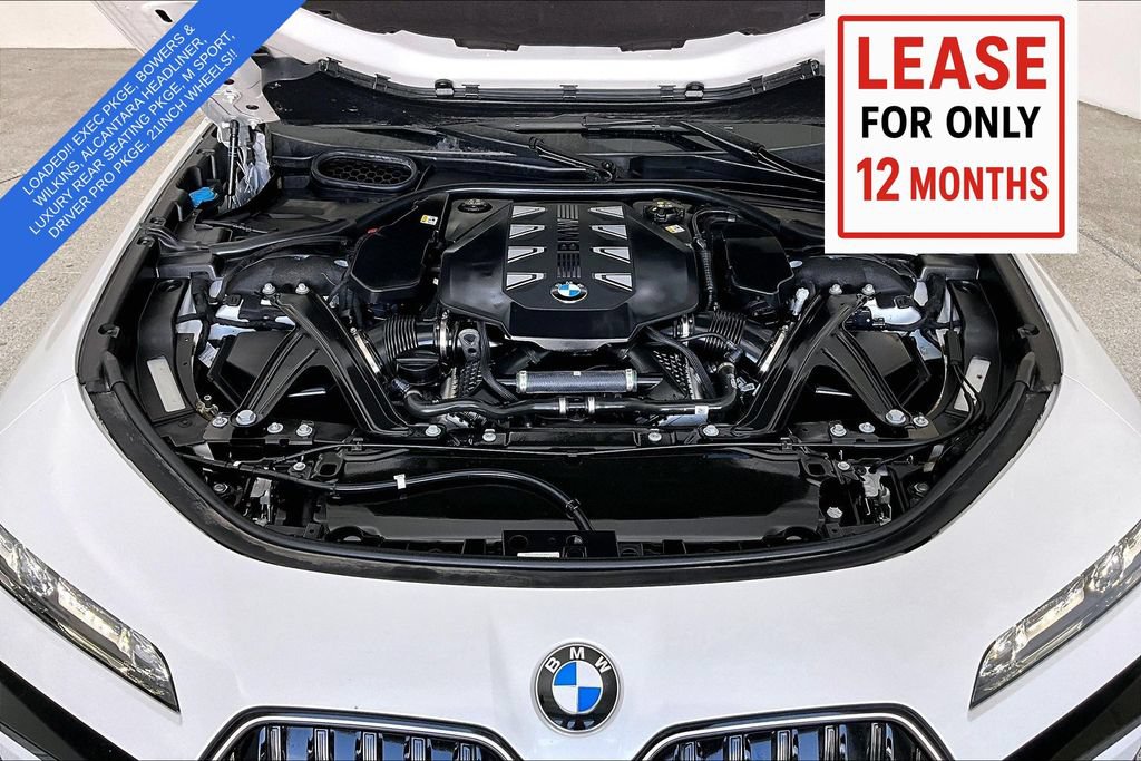 Used 2025 BMW 760i xDrive AWD/4WD image 11