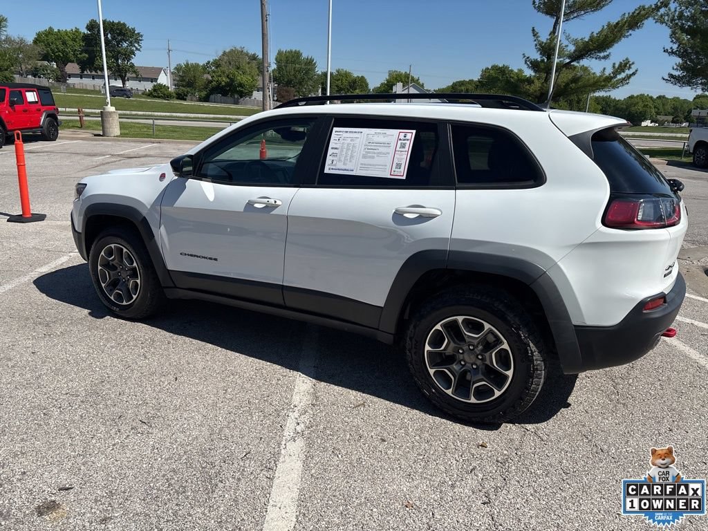 Used 2022 Jeep Cherokee Trailhawk w/ Comfort/Convenience Group AWD/4WD image 19