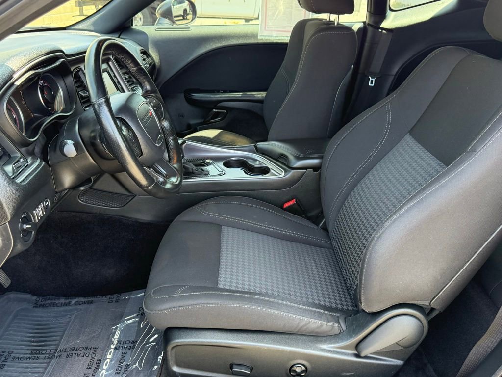 Used 2017 Dodge Challenger SXT w/ Cold Weather Group RWD image 19