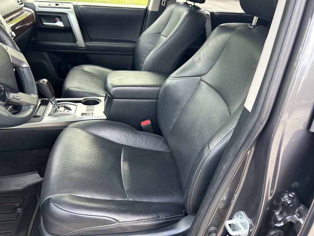 Used 2021 Toyota 4Runner Limited AWD/4WD image 17