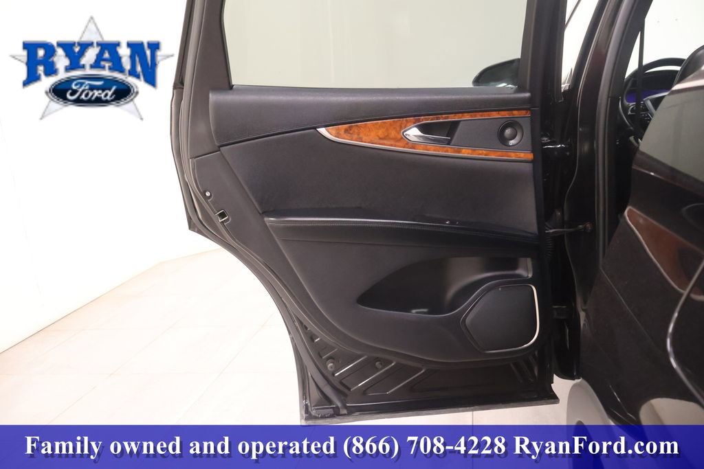 Used 2020 Lincoln Nautilus Reserve w/ Cargo Utility Package image 11