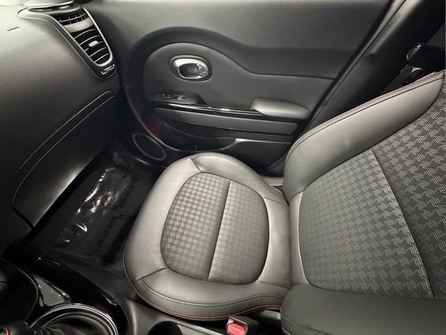 Used 2018 Kia Soul ! w/ Tech Package FWD image 25