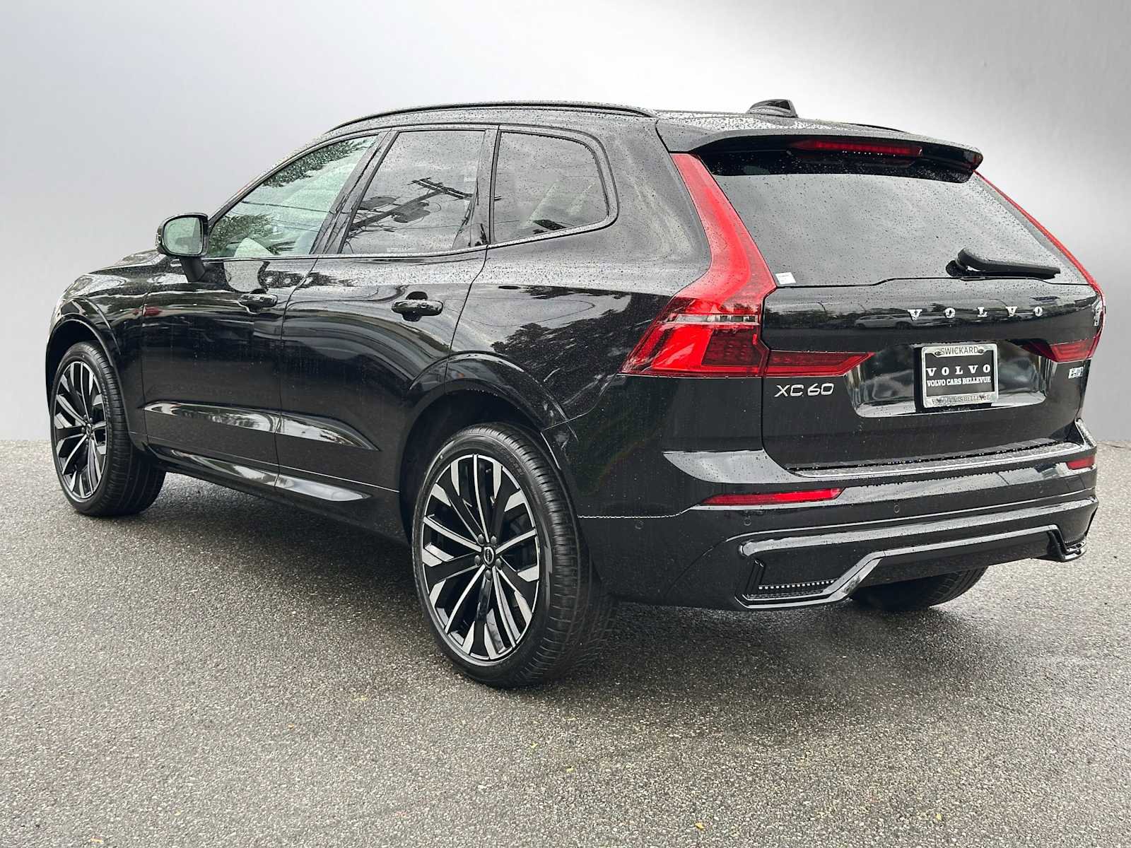 New 2026 Volvo XC60 B5 Ultra w/ Protection Package Premier image 5