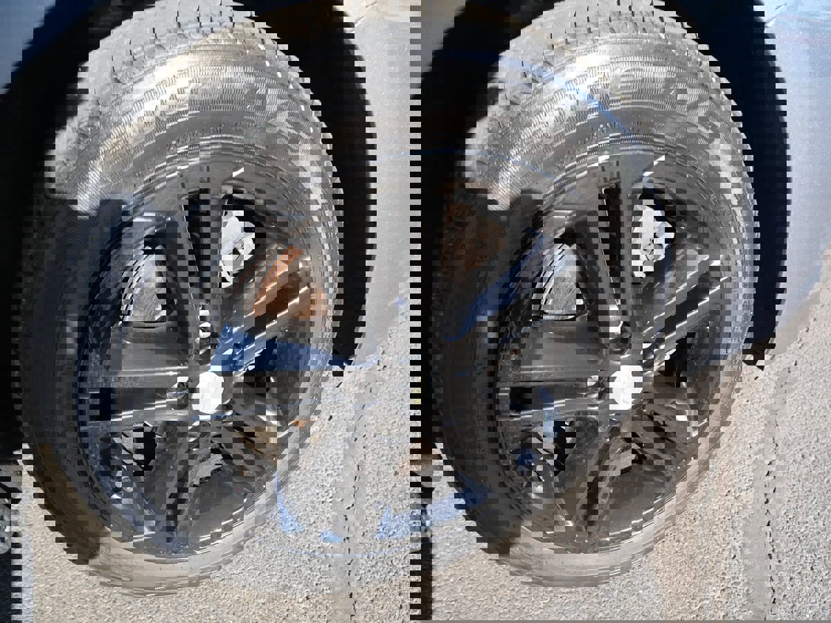 Used 2018 Chevrolet Cruze LT w/ Convenience Package FWD image 35