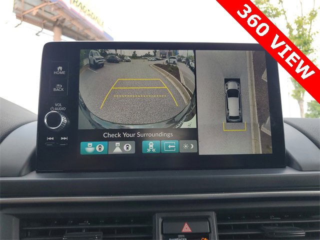 Certified 2025 Honda Pilot Black Edition image 23