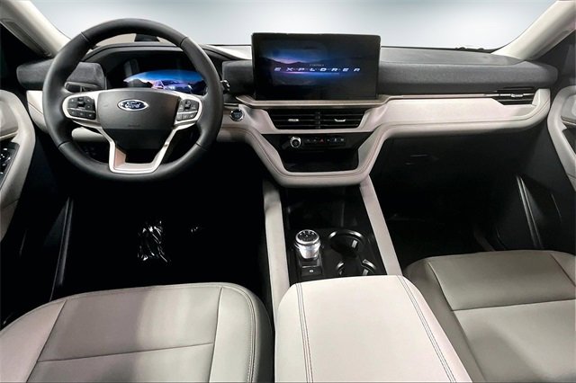 New 2026 Ford Explorer Active w/ Active Comfort Package image 5