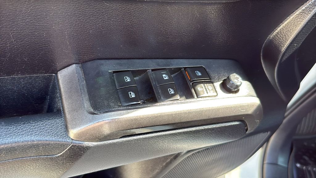 Used 2021 Toyota Tacoma SR5 w/ Trail Edition image 20