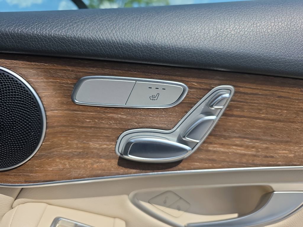 Certified 2021 Mercedes-Benz GLC 300 4MATIC image 17