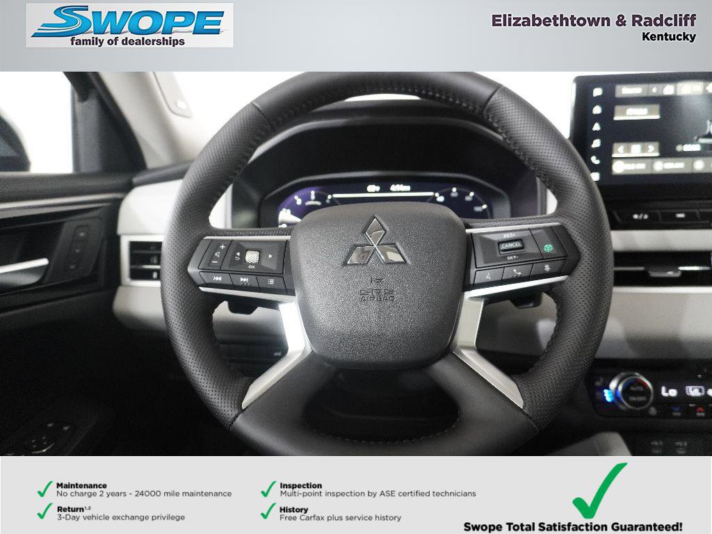 New 2025 Mitsubishi Outlander SEL image 17