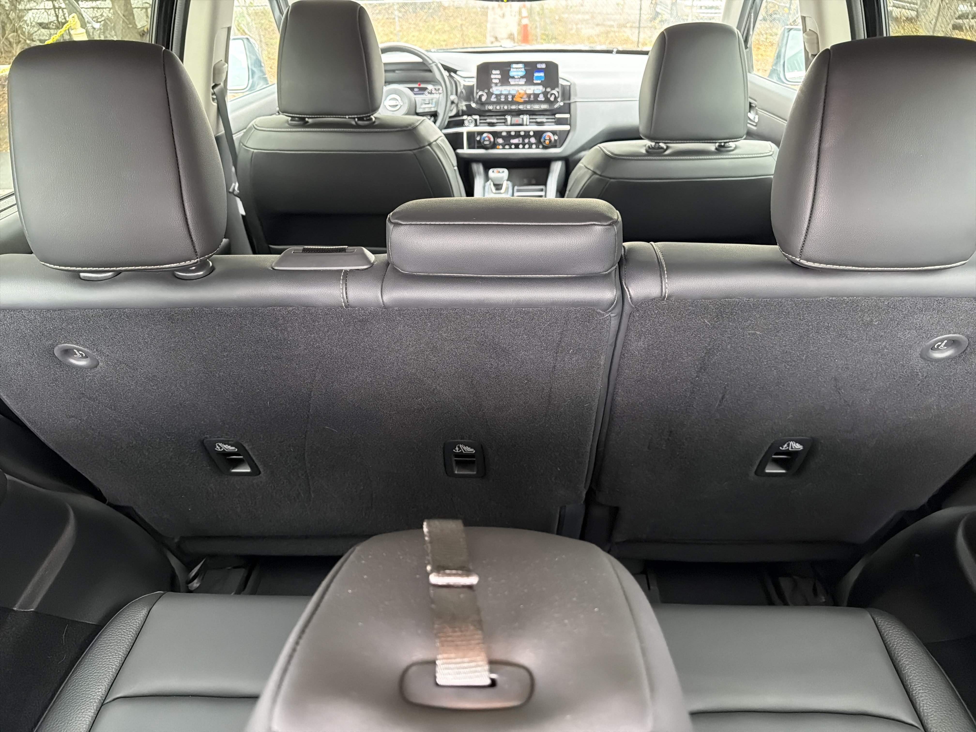 Used 2022 Nissan Pathfinder SL w/ Lighting Package (N92) AWD/4WD image 46