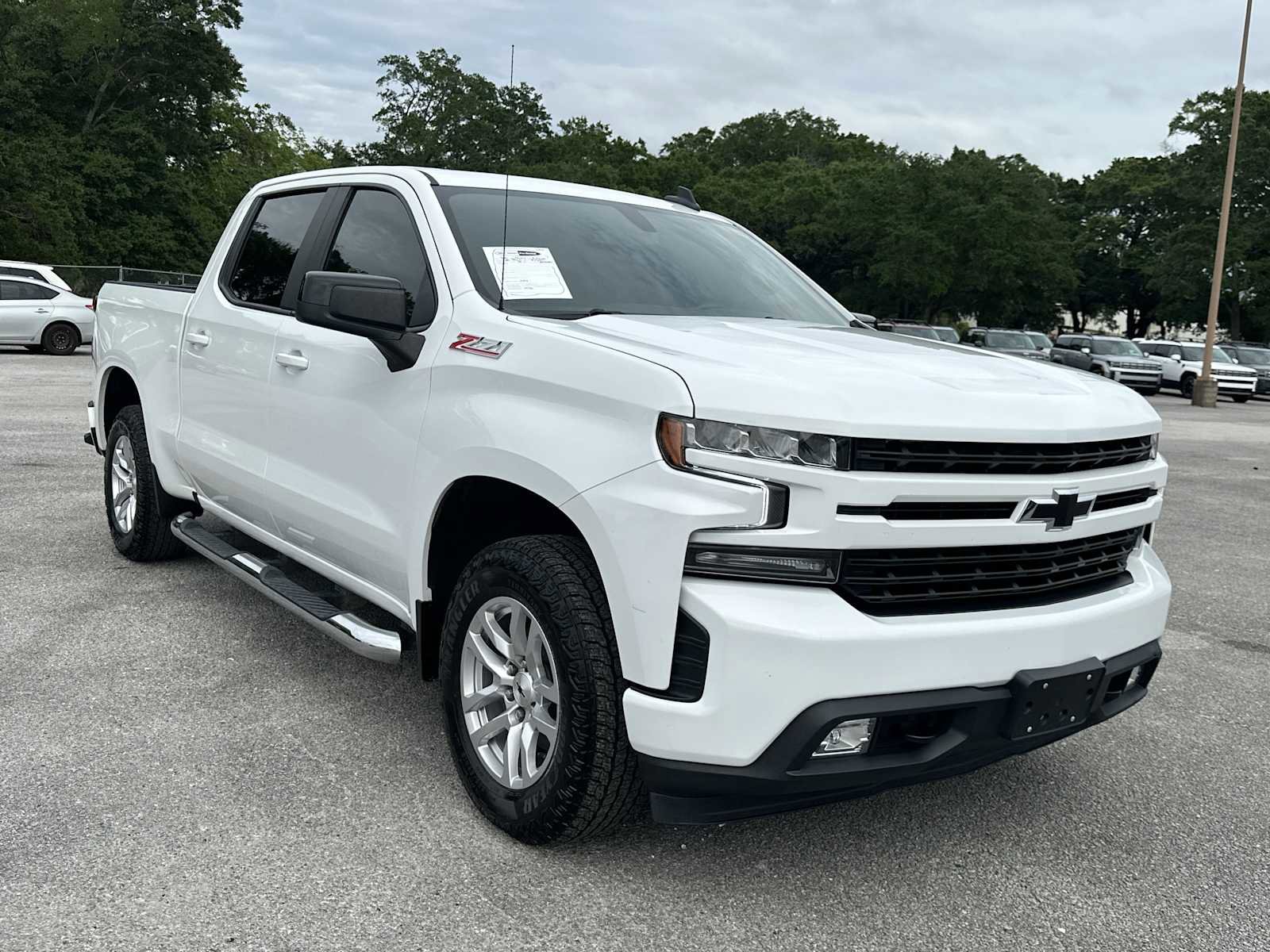 Used 2022 Chevrolet Silverado 1500 RST AWD/4WD image 2