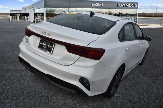 Certified 2023 Kia Forte LXS image 4