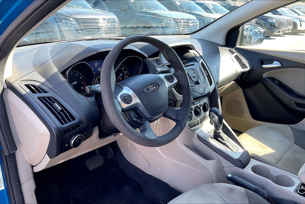 Used 2013 Ford Focus SE FWD image 16