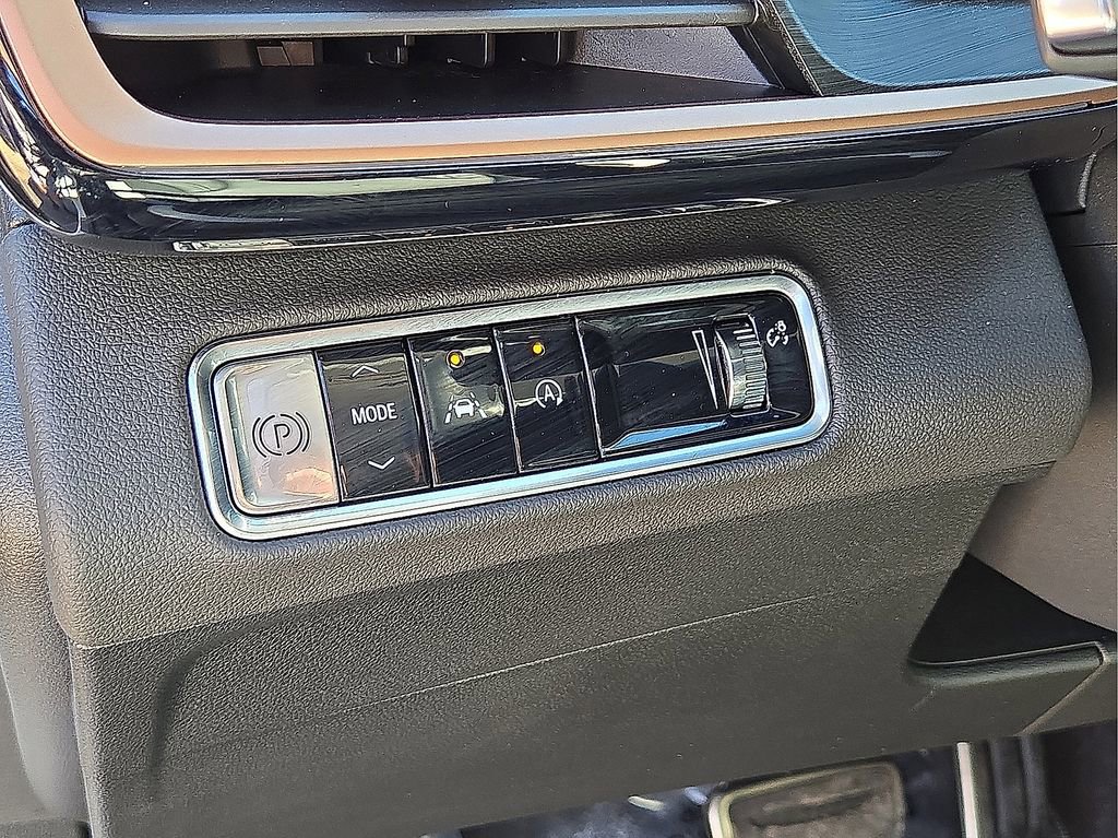 Used 2025 Buick Envision Sport Touring image 25