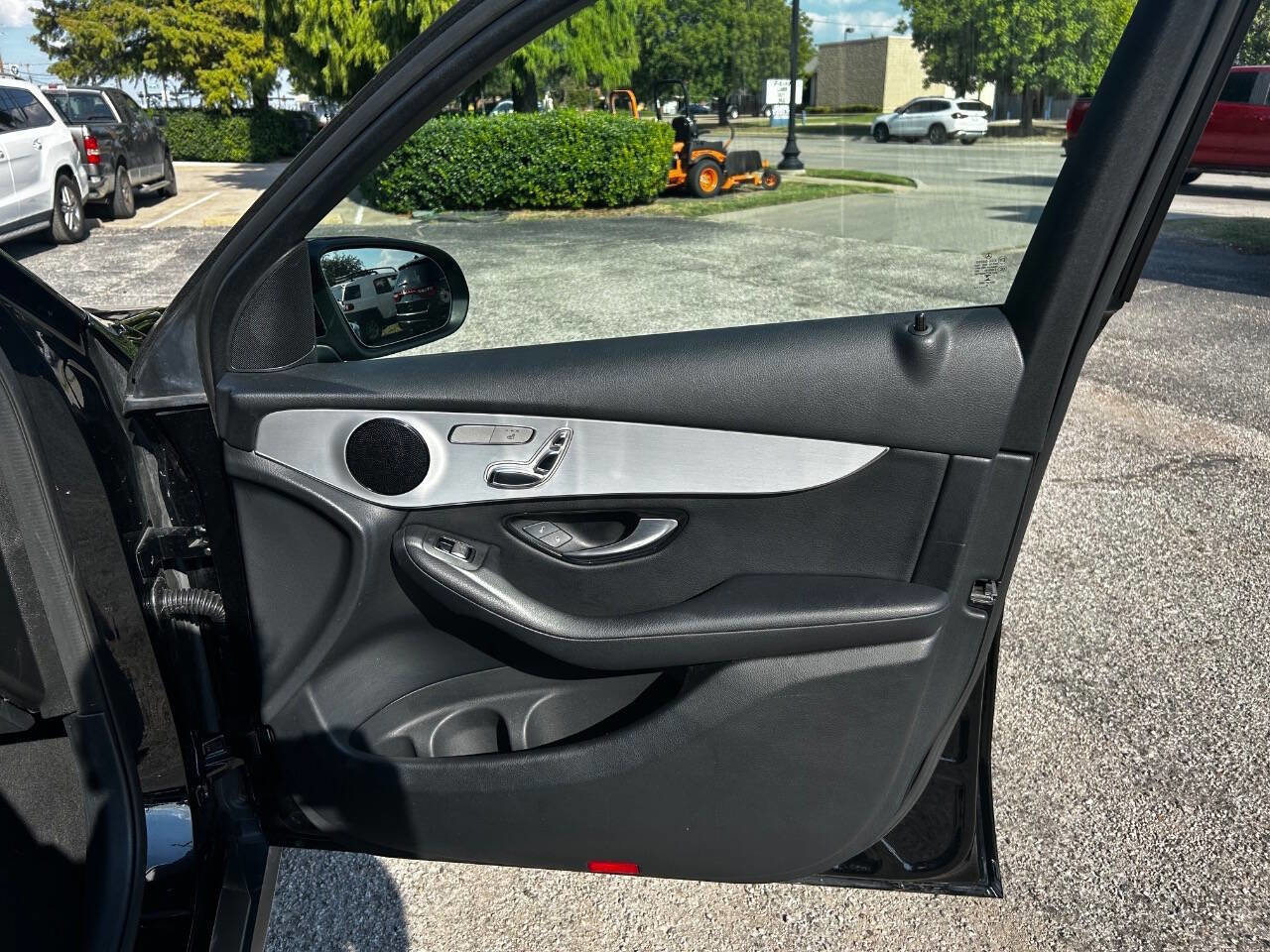 Used 2019 Mercedes-Benz GLC 300 image 16