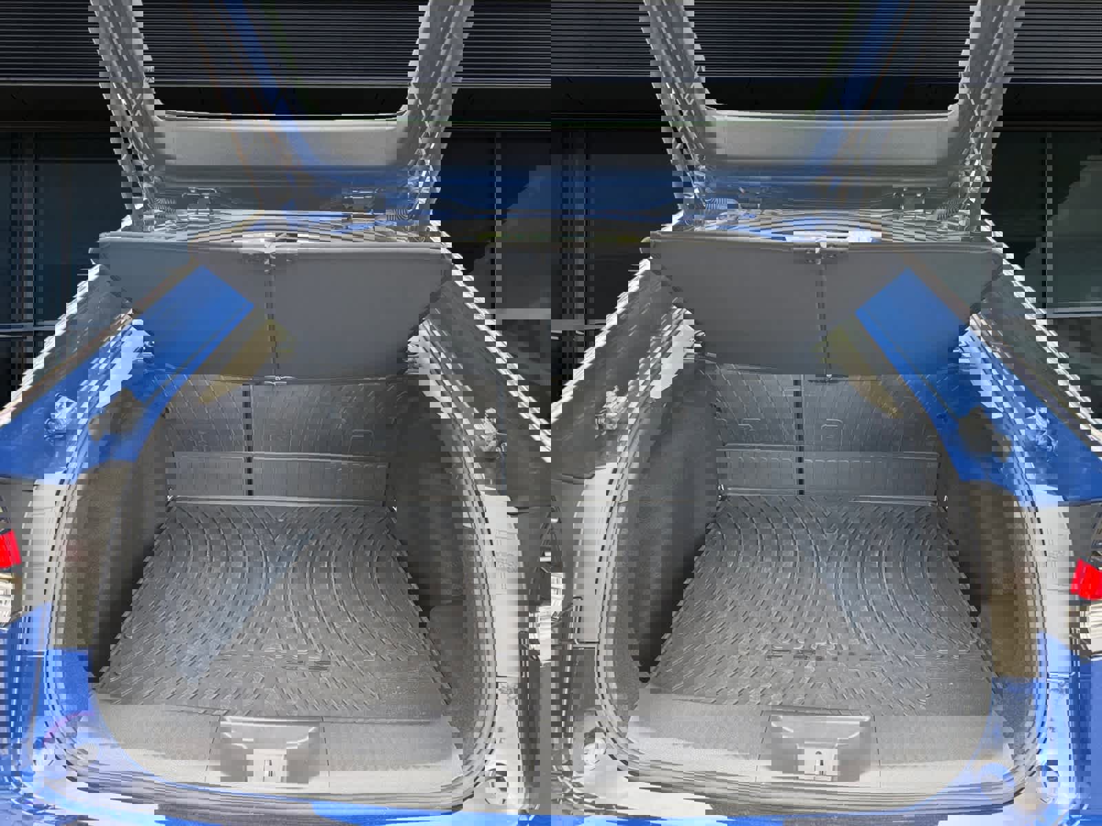 Used 2024 Toyota Prius Limited w/ Limited Premium Package image 12