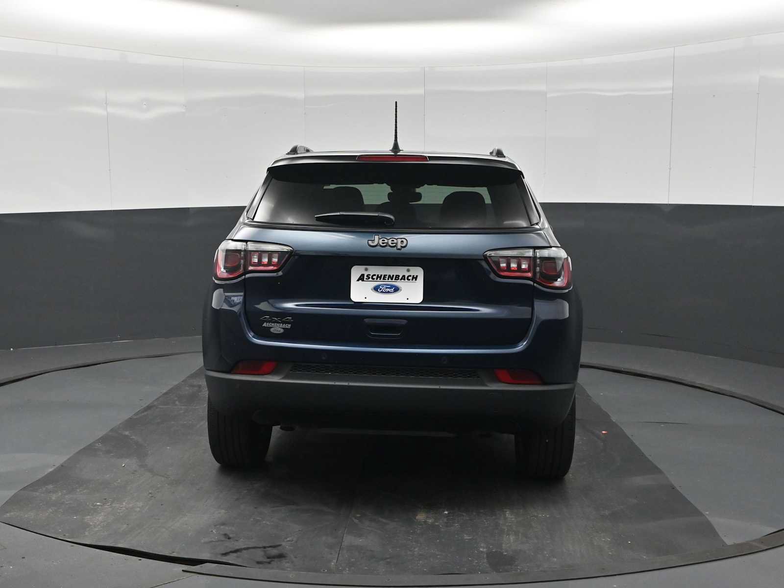 Used 2026 Jeep Compass Limited AWD/4WD image 8