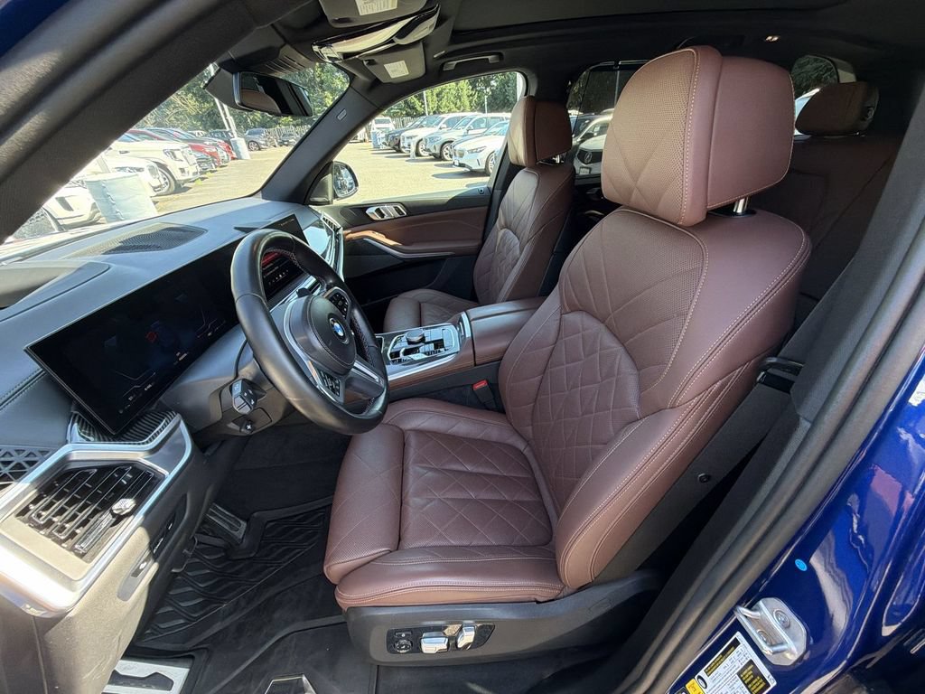 Used 2024 BMW X5 M60i w/ Parking Assistance Package AWD/4WD image 19