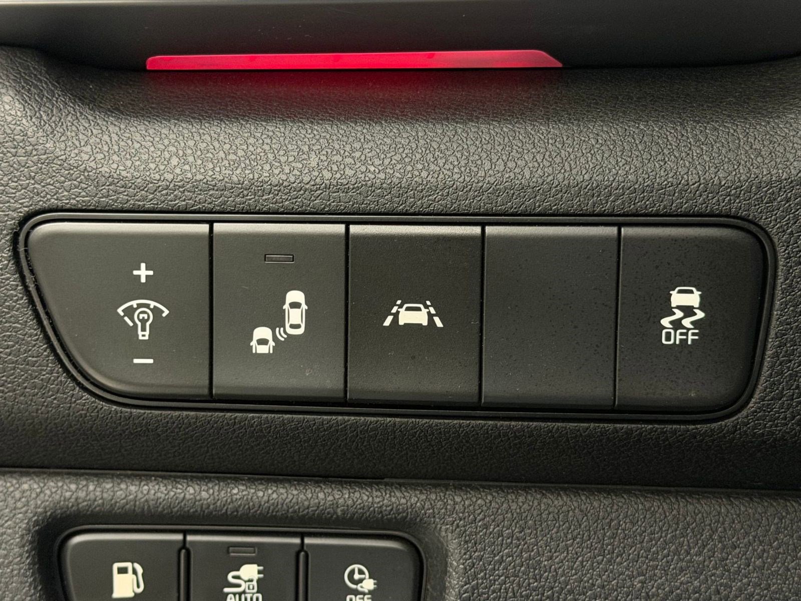 Used 2022 Kia Niro EX Premium FWD image 17