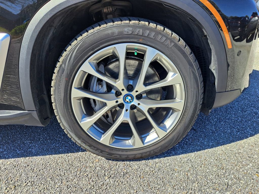 Used 2024 BMW X5 xDrive50e image 10