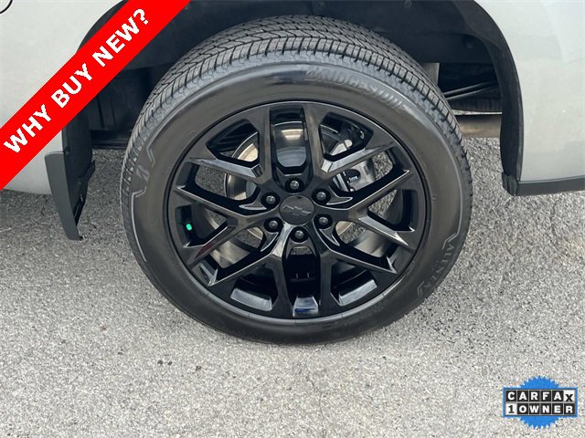 Used 2024 Chevrolet Silverado 1500 High Country w/ Technology Package image 11