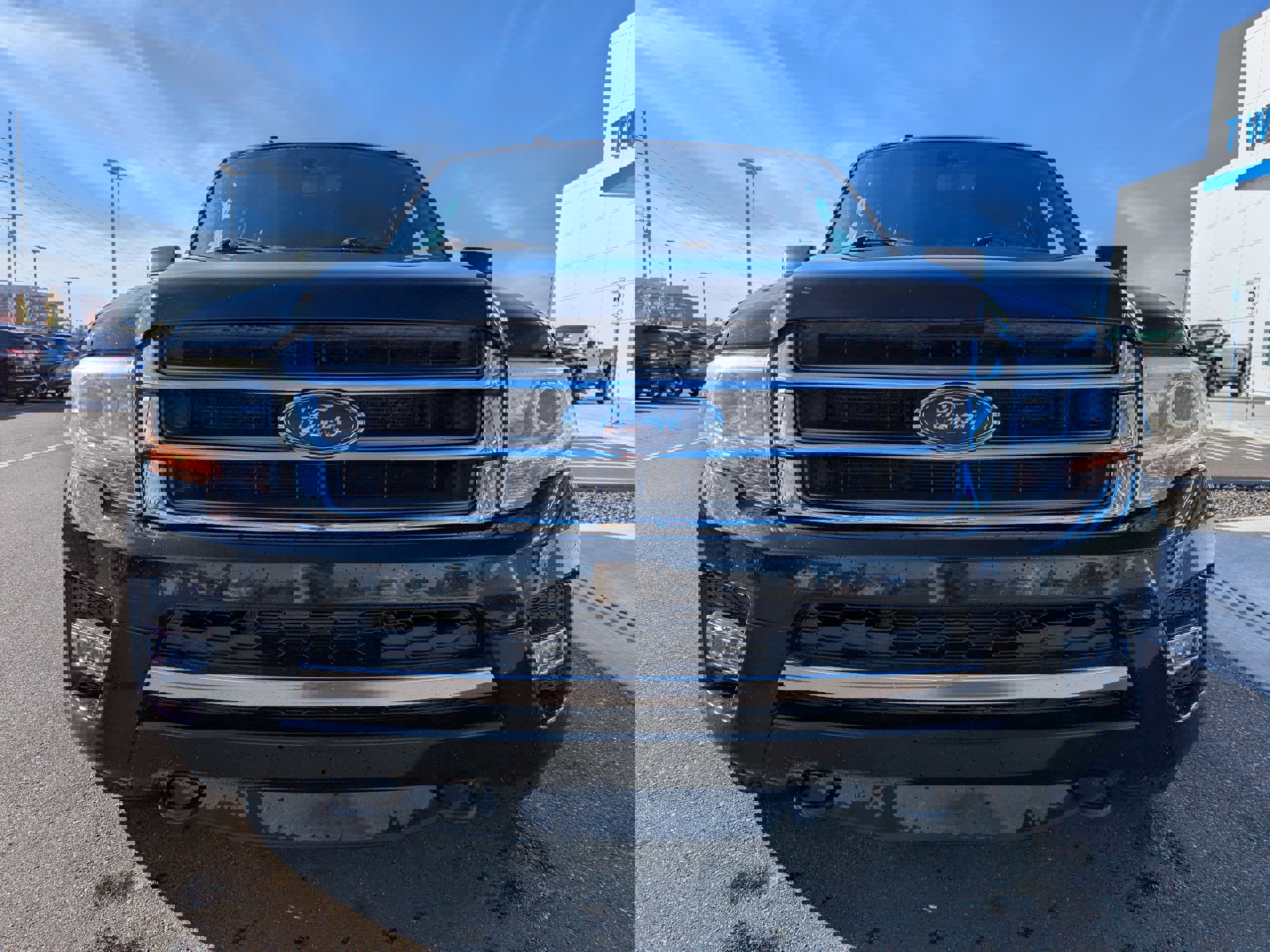 Used 2017 Ford Expedition Max Limited image 5