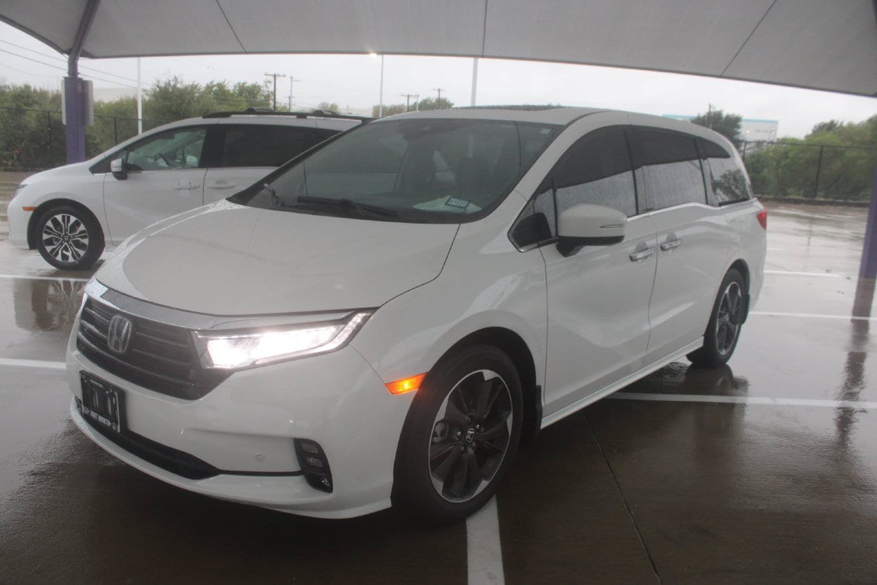 Used 2024 Honda Odyssey Elite