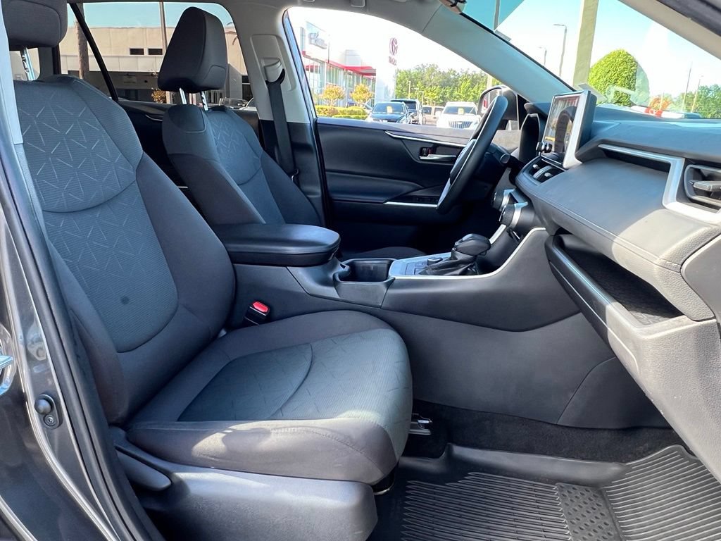 Certified 2024 Toyota RAV4 XLE AWD/4WD image 18