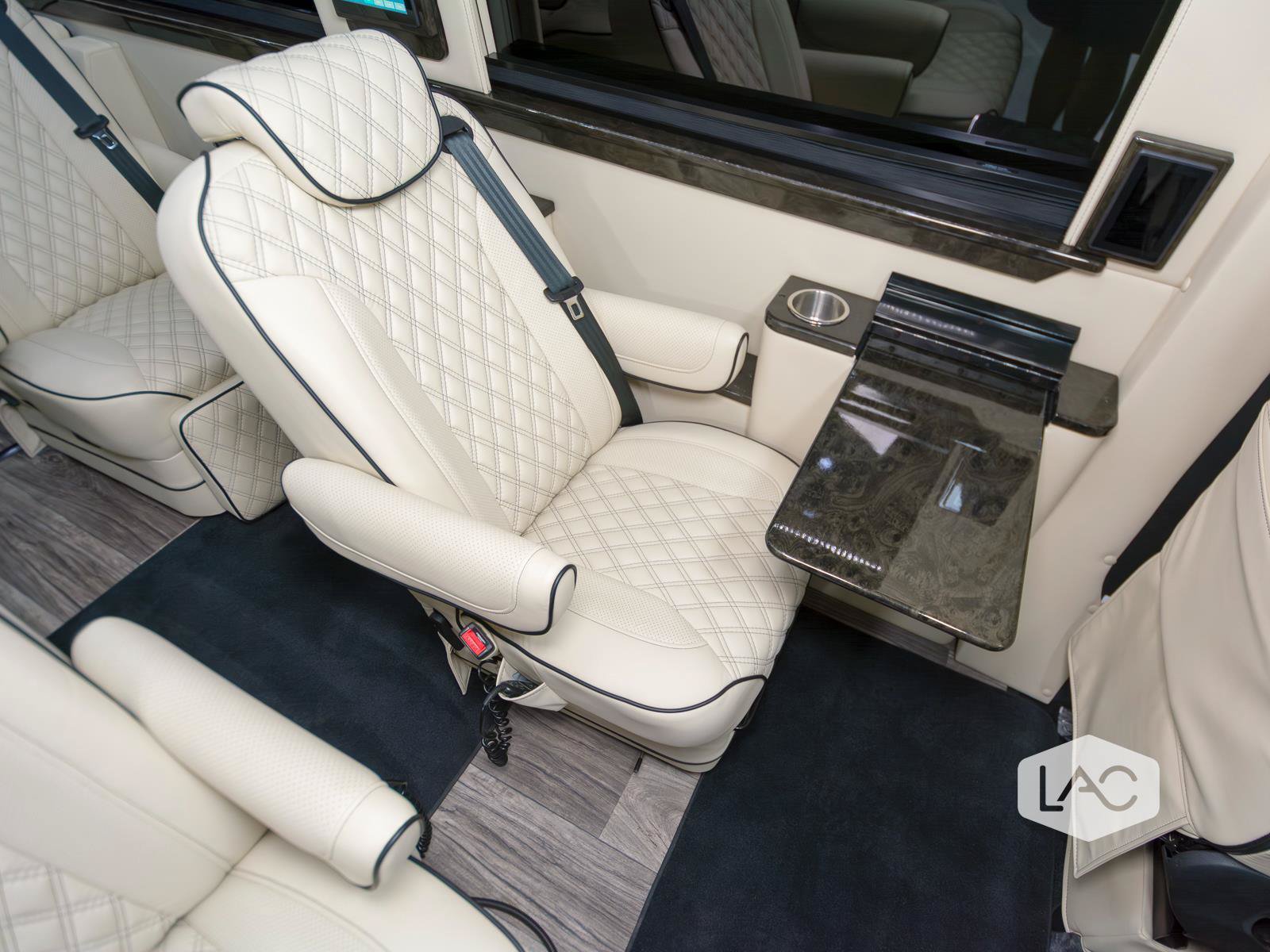 Used 2020 Mercedes-Benz Sprinter 3500 image 9