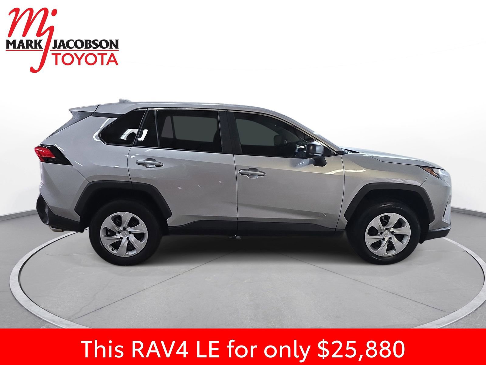 Used 2024 Toyota RAV4 LE image 7