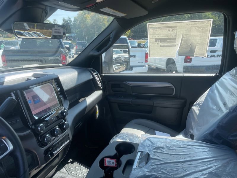 New 2026 RAM 5500 Tradesman w/ Chrome Appearance Group image 10