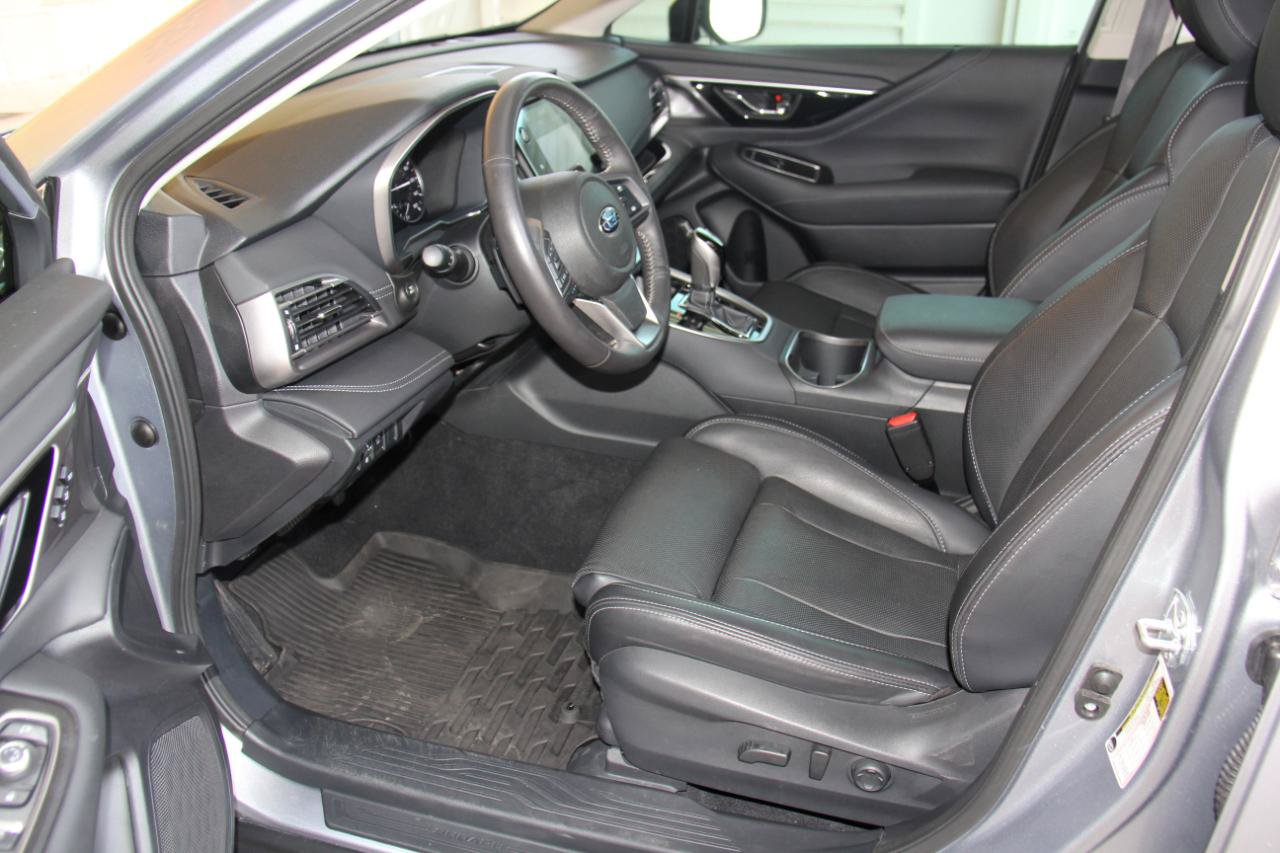 Used 2025 Subaru Outback Touring XT AWD/4WD image 24