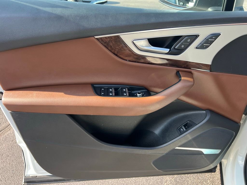 Used 2019 Audi Q7 2.0T Premium Plus w/ Premium Plus Package image 35