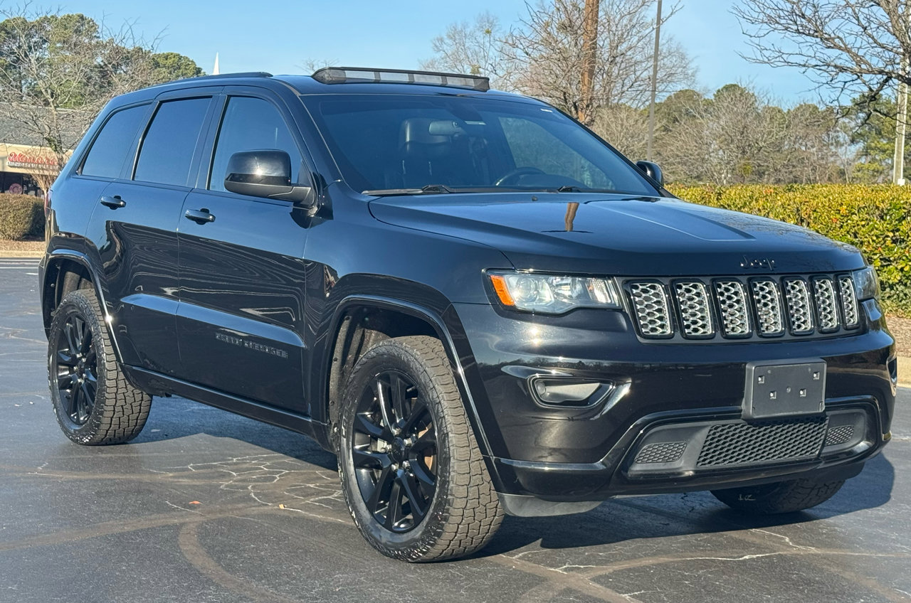 Used 2021 Jeep Grand Cherokee Laredo X image 7