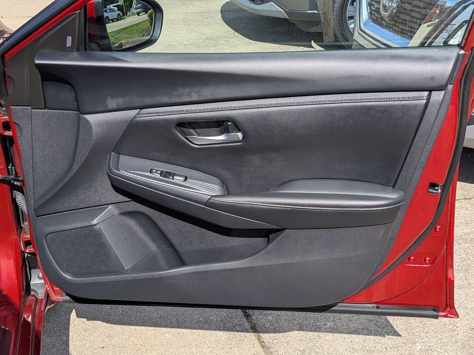 Certified 2024 Nissan Sentra SV FWD image 33