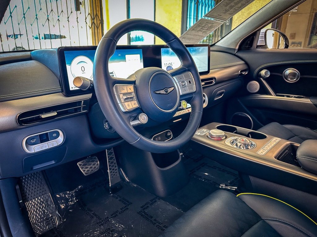 Used 2023 Genesis GV60 Performance image 13