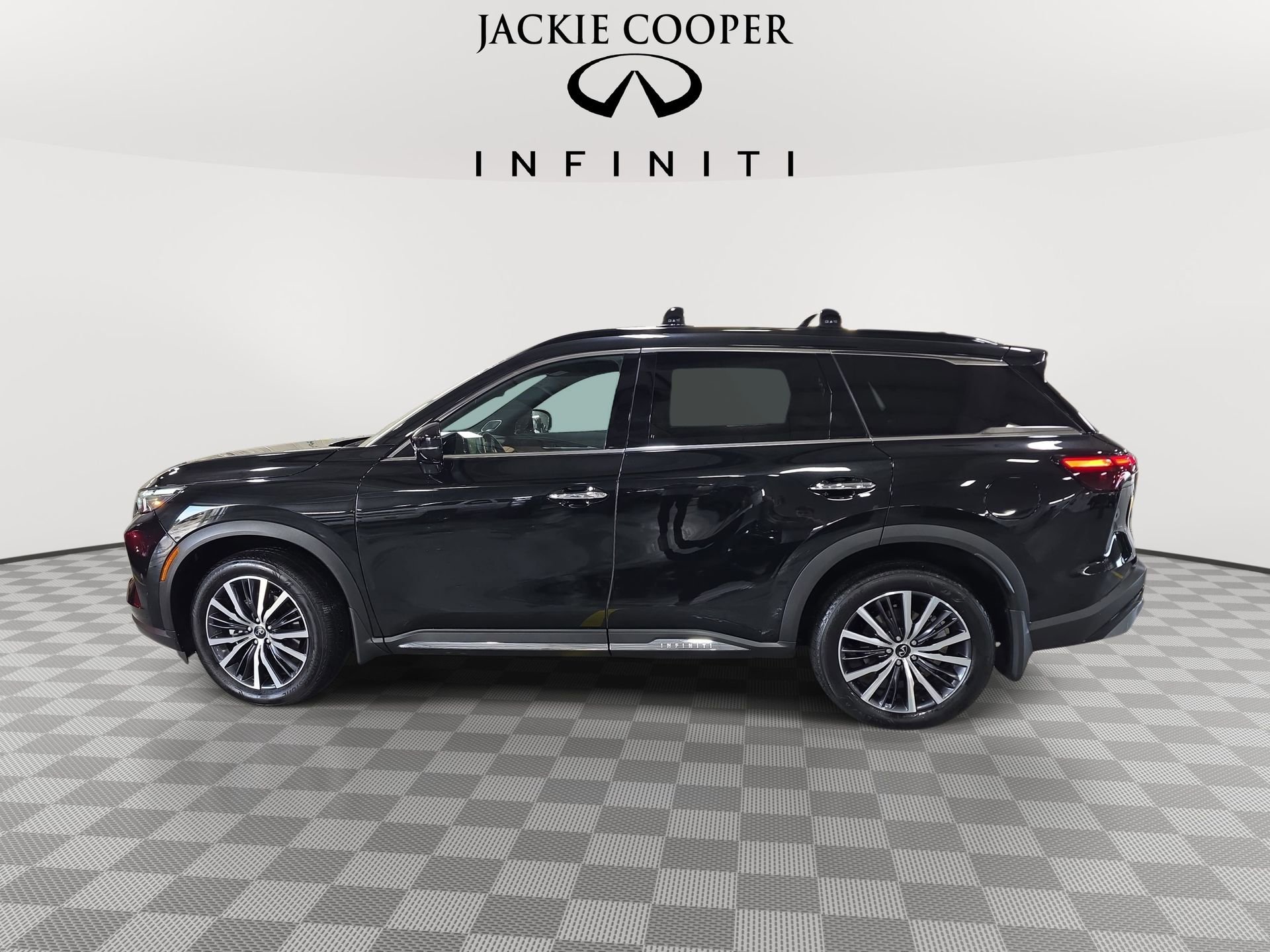 Used 2025 INFINITI QX60 Autograph w/ Cargo Package AWD/4WD image 8