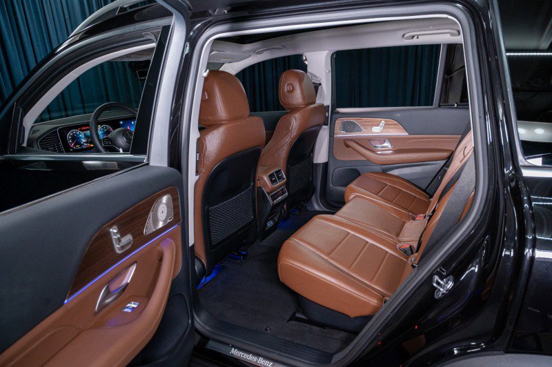 New 2026 Mercedes-Benz GLS 450 4MATIC image 28