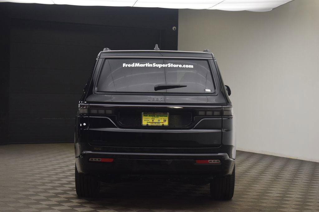 New 2026 Jeep Grand Wagoneer 4WD image 12