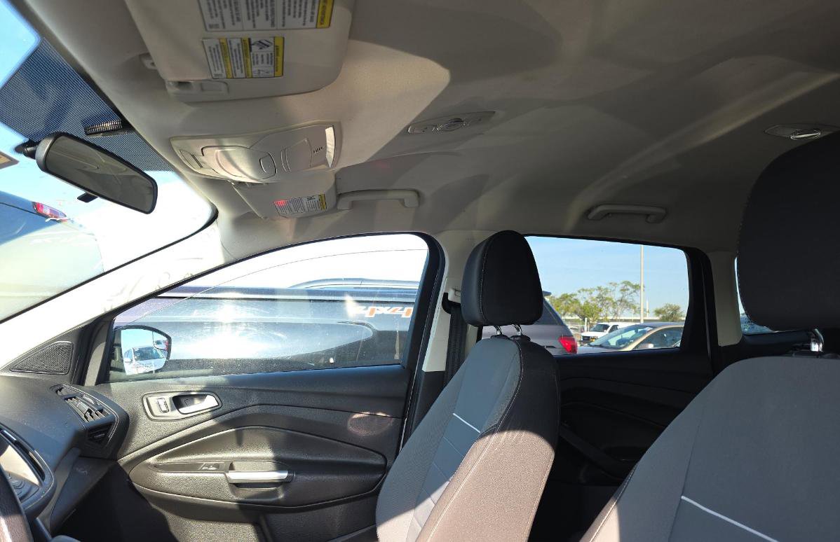 Used 2013 Ford Escape SE image 12