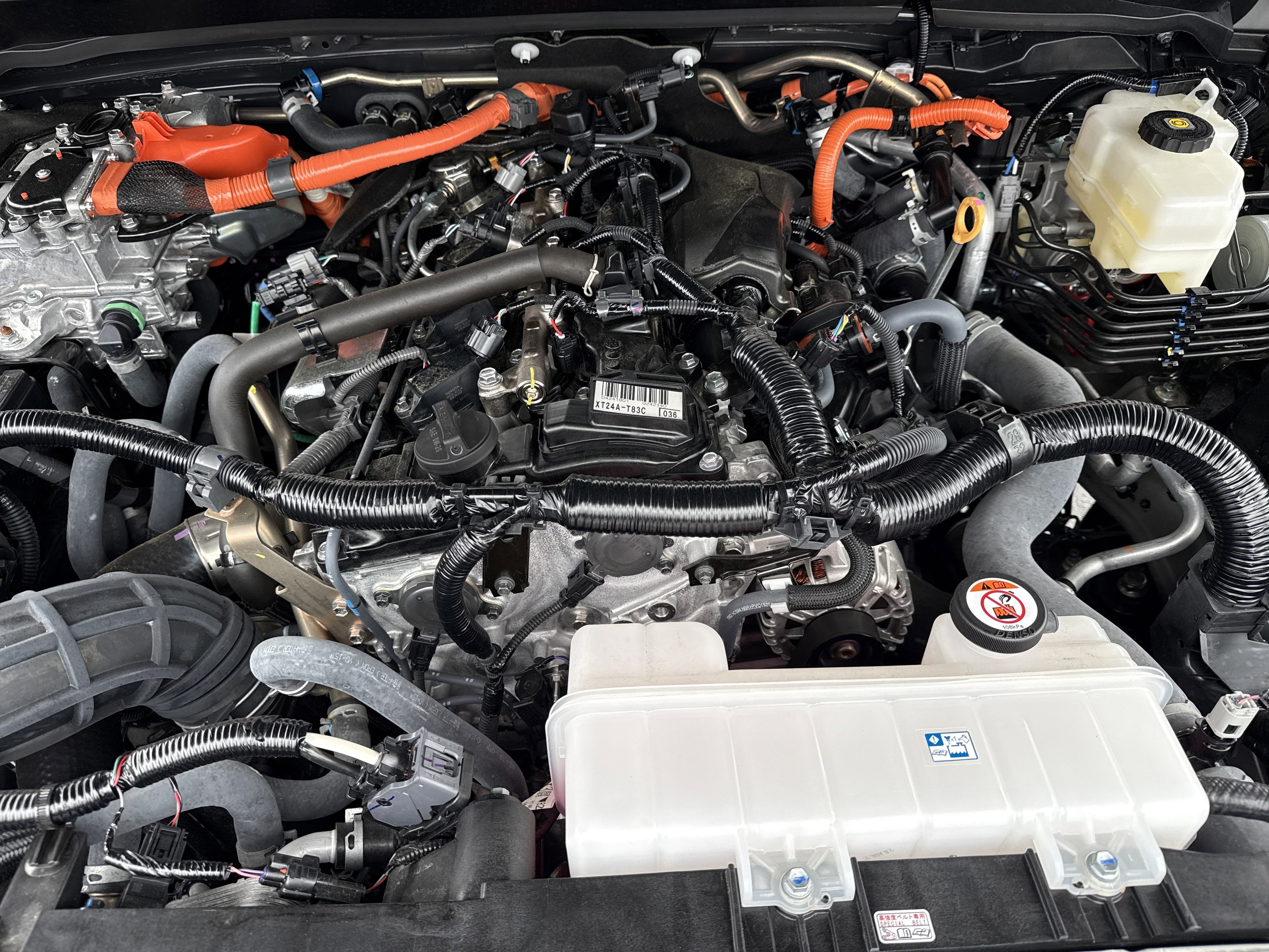 Used 2025 Toyota Tacoma 4x4 Double Cab Hybrid image 33