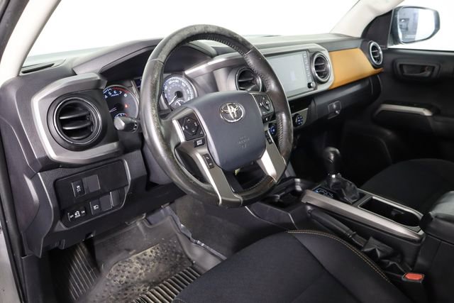 Used 2020 Toyota Tacoma SR5 image 17
