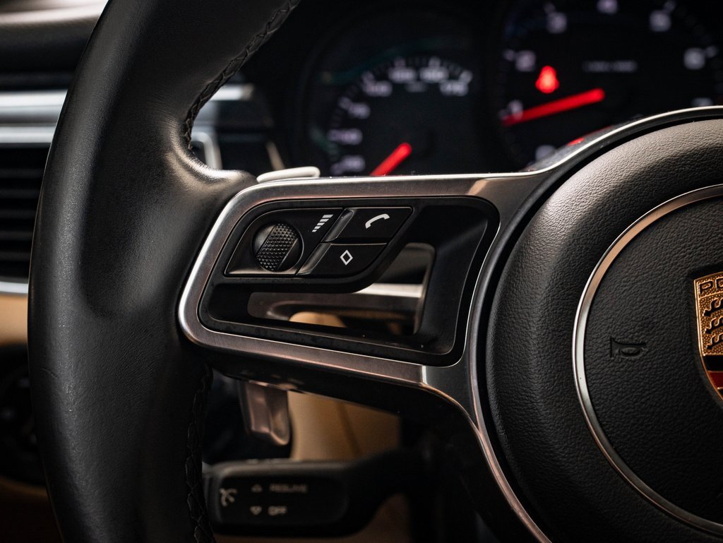 Used 2018 Porsche Macan image 26