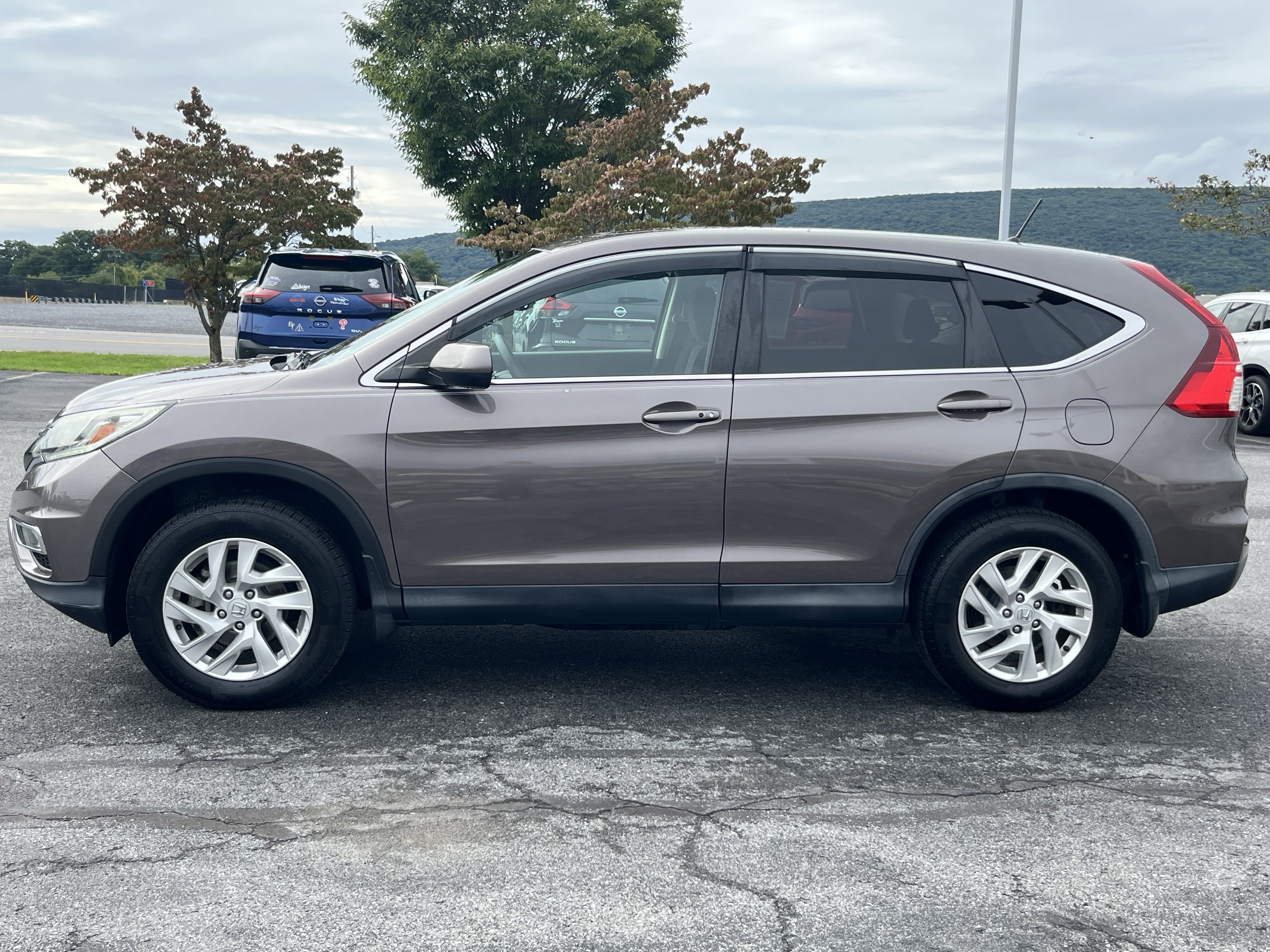 Used 2016 Honda CR-V EX image 9