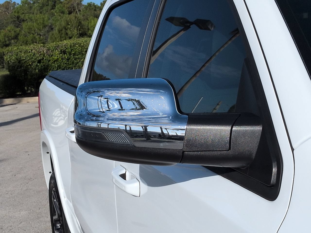 Certified 2026 RAM 1500 Laramie AWD/4WD image 12