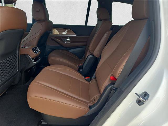 Certified 2026 Mercedes-Benz GLS 450 4MATIC image 16
