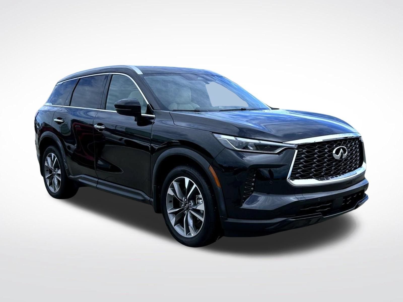 Certified 2025 INFINITI QX60 Luxe w/ Vision Package AWD/4WD image 3