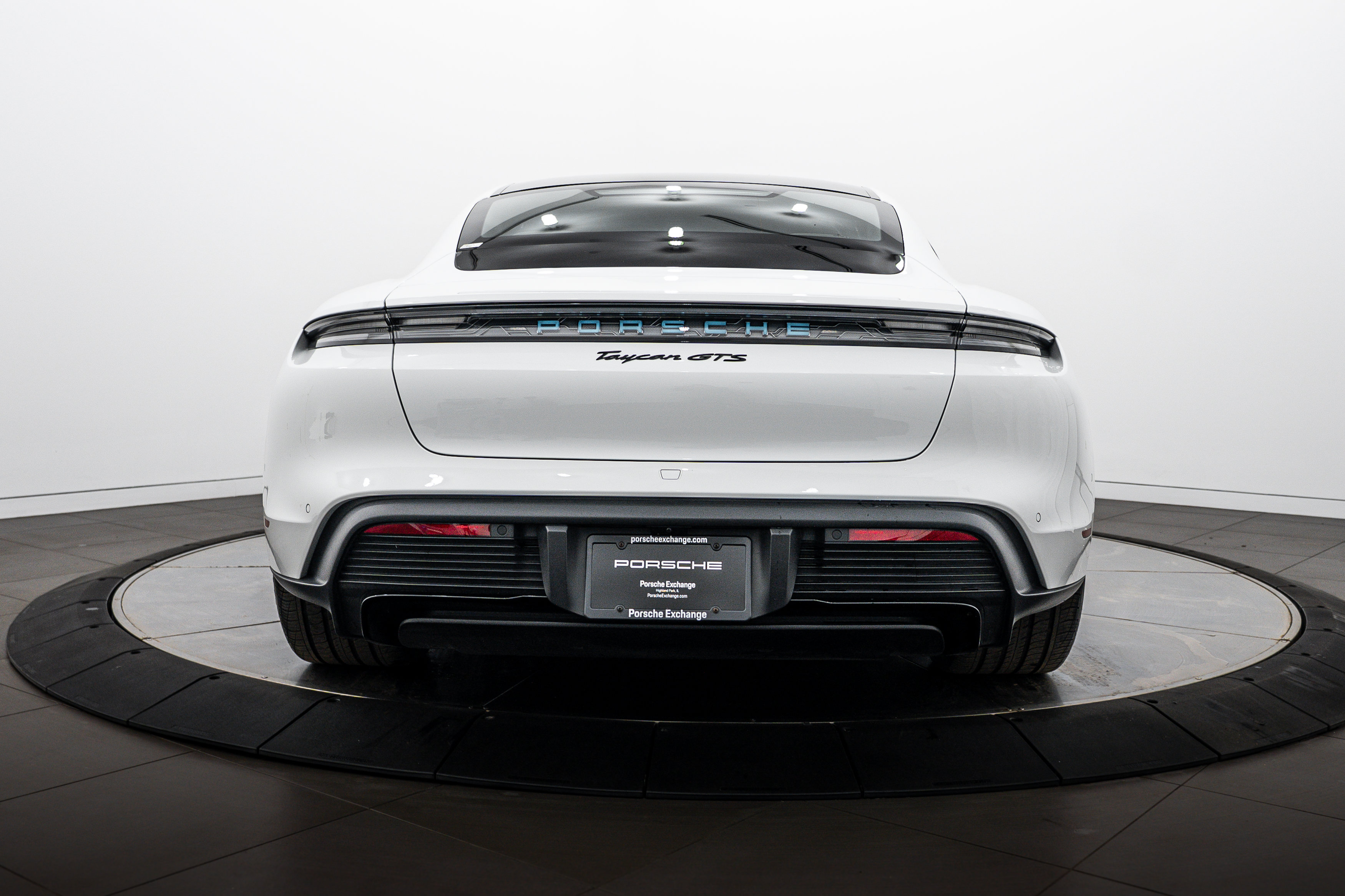Certified 2023 Porsche Taycan GTS AWD/4WD image 6