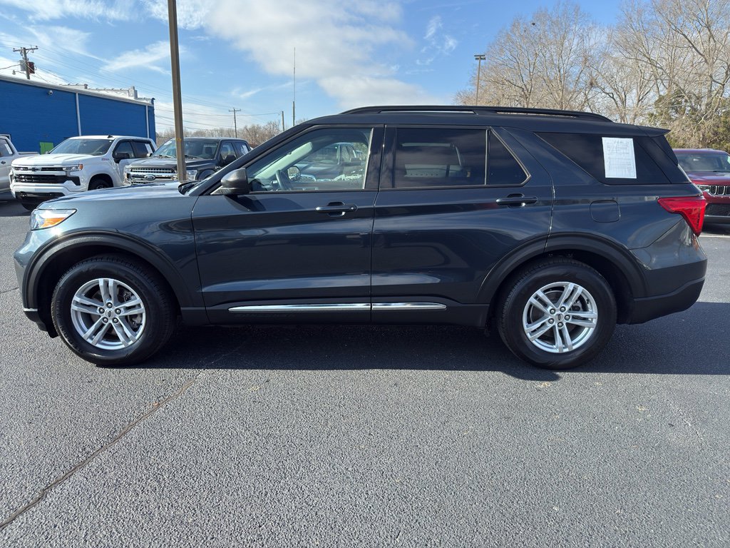 Used 2022 Ford Explorer XLT w/ Equipment Group 202A image 11